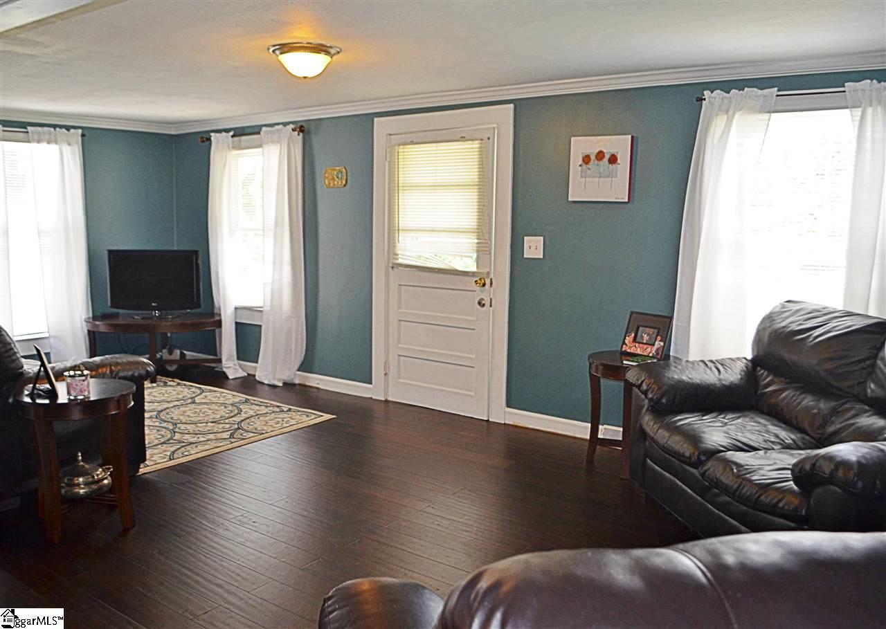 122 Clearview Road Travelers Rest, SC 29690 - Photo 9 of 31 Gallery Image 9