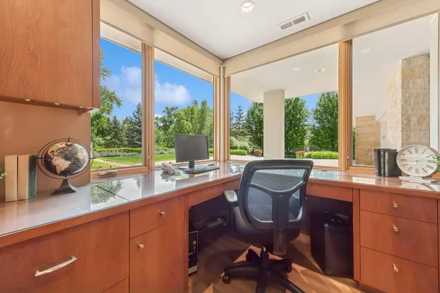 $3,300,000 | 685 Hidden Creek Trail, Mendota Heights, MN 55118
