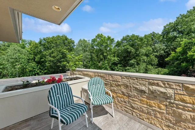 $3,300,000 | 685 Hidden Creek Trail, Mendota Heights, MN 55118