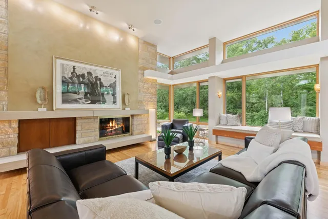 $3,300,000 | 685 Hidden Creek Trail, Mendota Heights, MN 55118