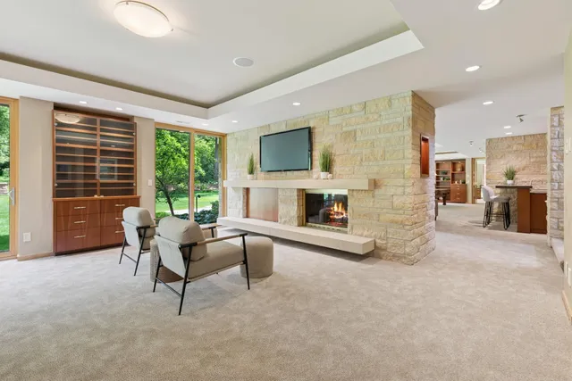 $3,300,000 | 685 Hidden Creek Trail, Mendota Heights, MN 55118