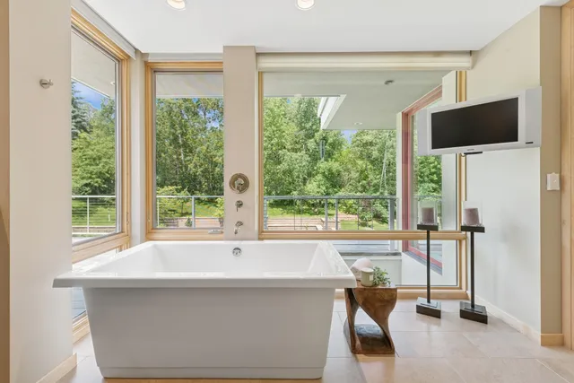 $3,300,000 | 685 Hidden Creek Trail, Mendota Heights, MN 55118