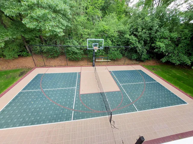 $3,300,000 | 685 Hidden Creek Trail, Mendota Heights, MN 55118