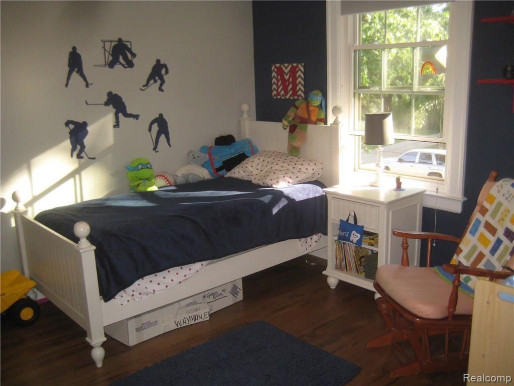 268 Moran Road Grosse Pointe, MI 48236 - Photo 28 of 47 040.JPG