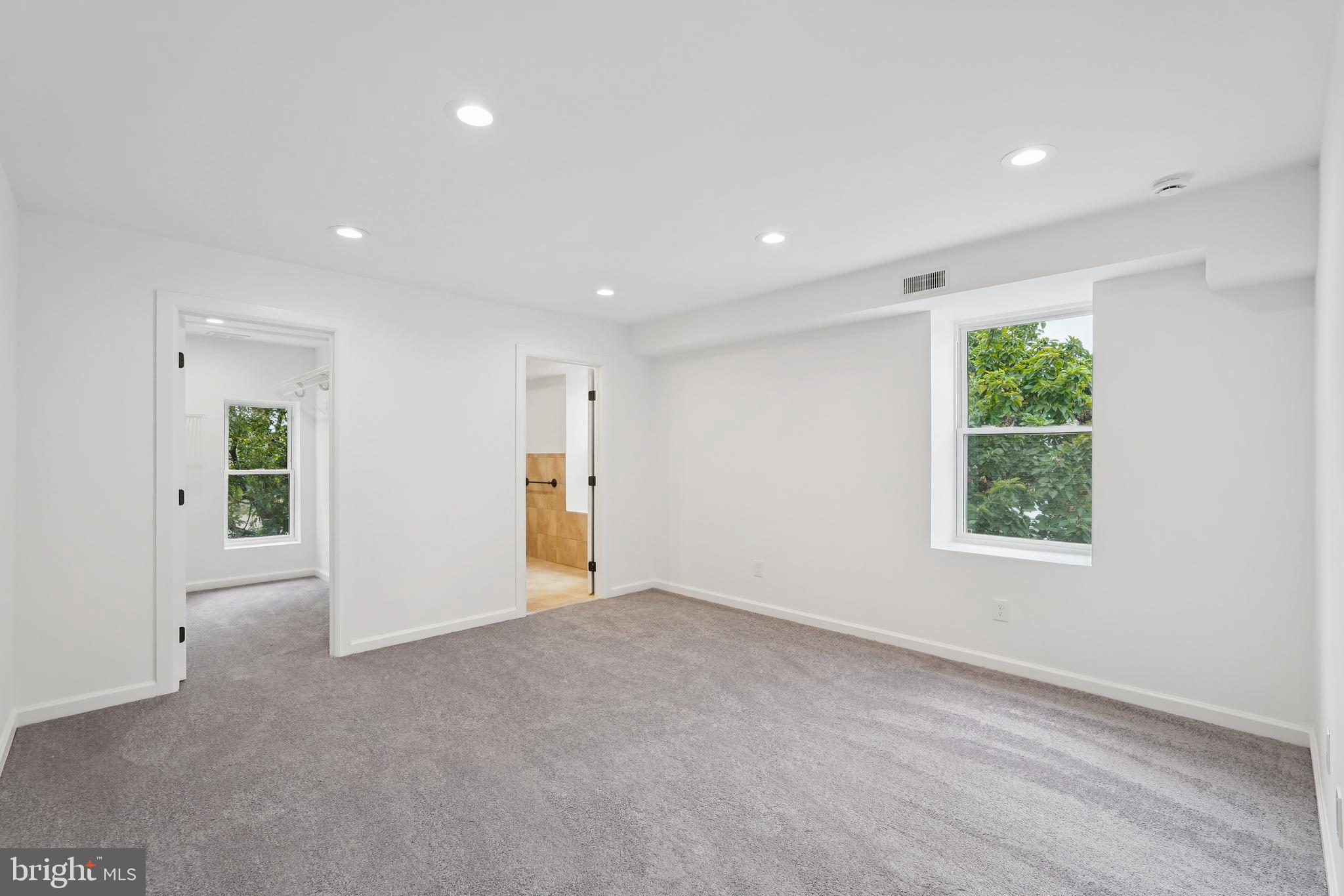 200 East Price Street Philadelphia, PA 19144 - Photo 25 of 29 a view of an empty room with a window
