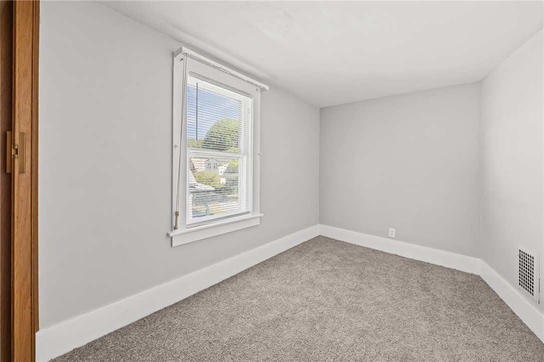 38 Sobieski Street Rochester, NY 14621 - Photo 19 of 29