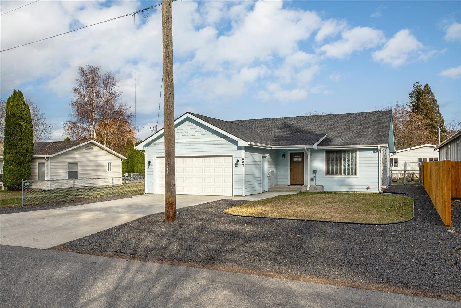 608 North Greenacres Road Spokane Valley, WA 99016 - Photo 4 of 50 Gallery Image 4