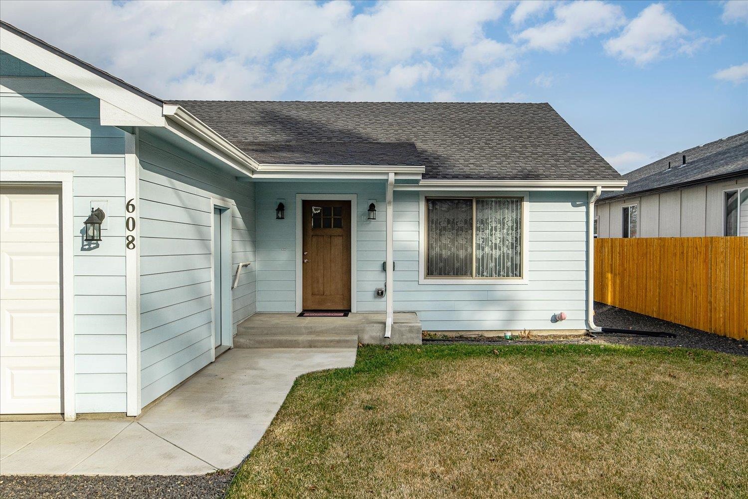 608 North Greenacres Road Spokane Valley, WA 99016 - Photo 5 of 50 Gallery Image 5
