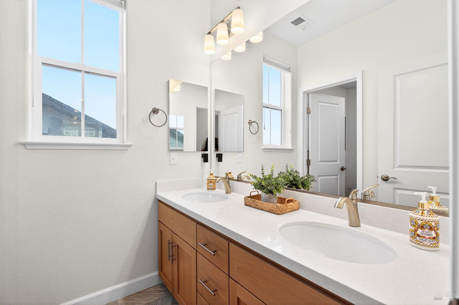 7448 Wendy Drive Rohnert Park, CA 94928 - Photo 29 of 61