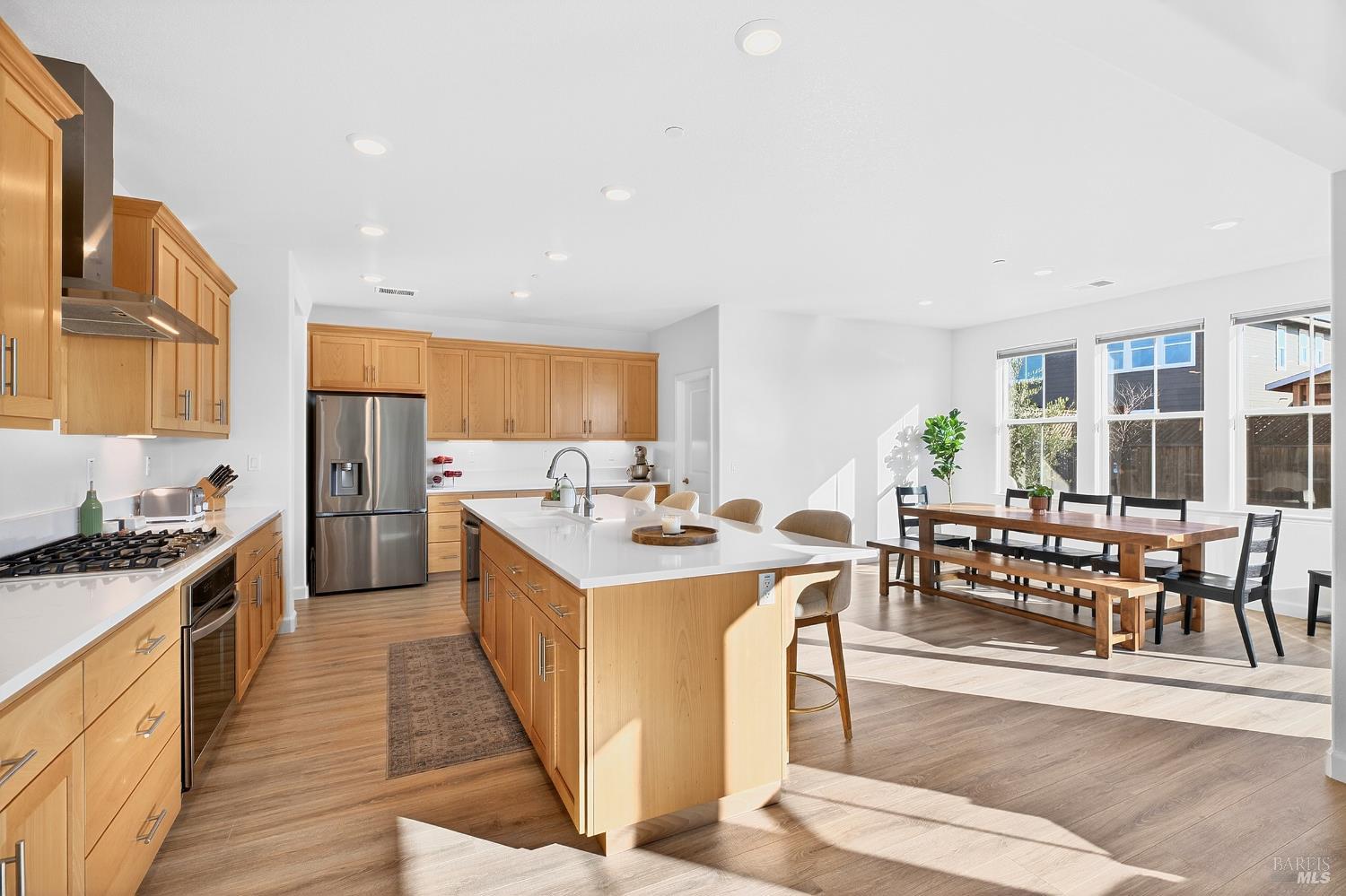 7448 Wendy Drive Rohnert Park, CA 94928 - Photo 4 of 61