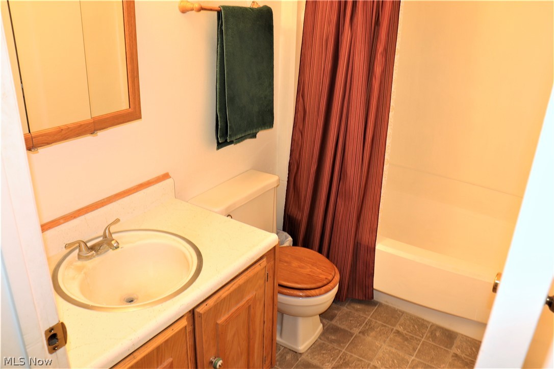93 East Britton Road Burbank, OH 44214 - Photo 13 of 24