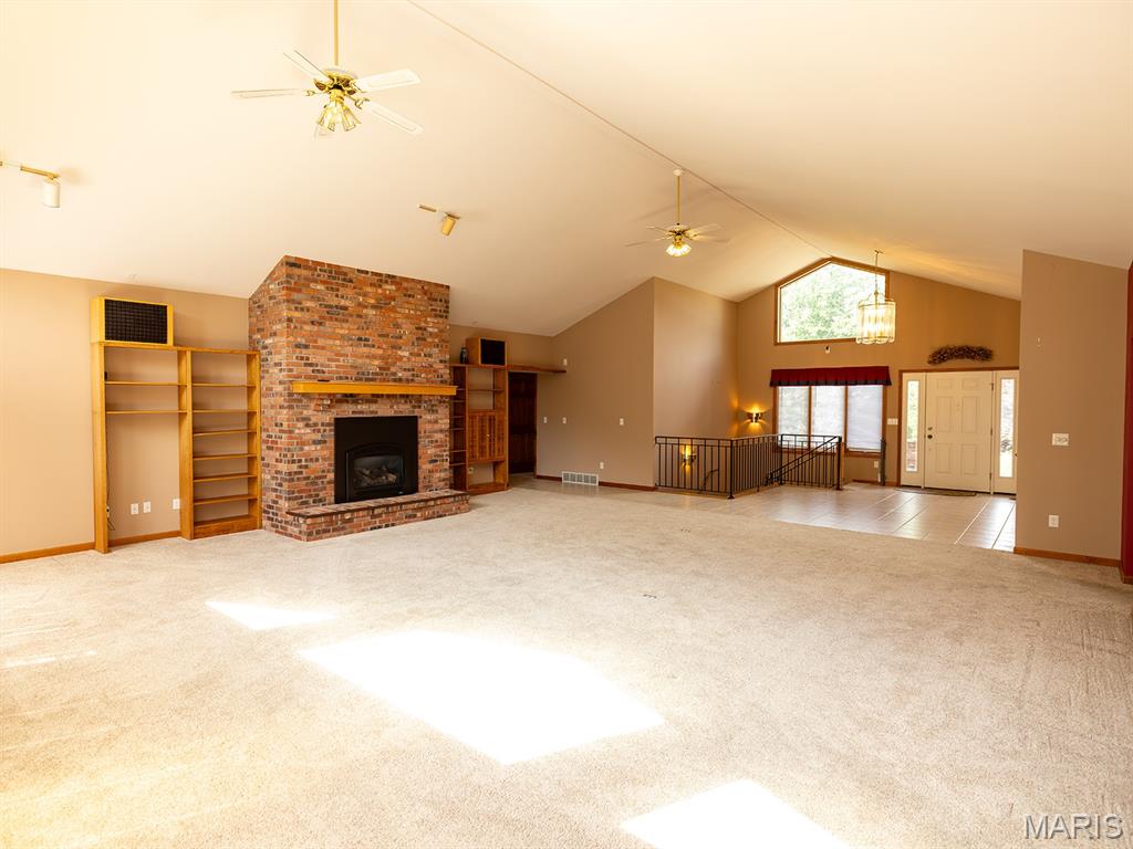 1 Orchard Point Road Hannibal, MO 63401 - Photo 4 of 58 Gallery Image 4