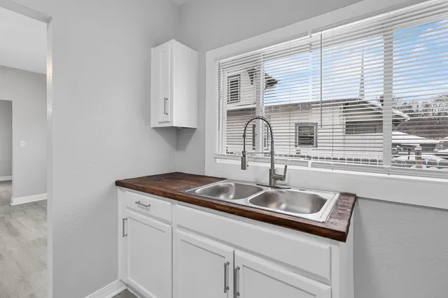 $189,000 | 546 Washburn Avenue, Kalamazoo, MI 49048