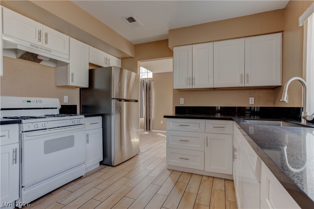 4140 North Compass Rose Way Las Vegas, NV 89108 - Photo 14 of 46