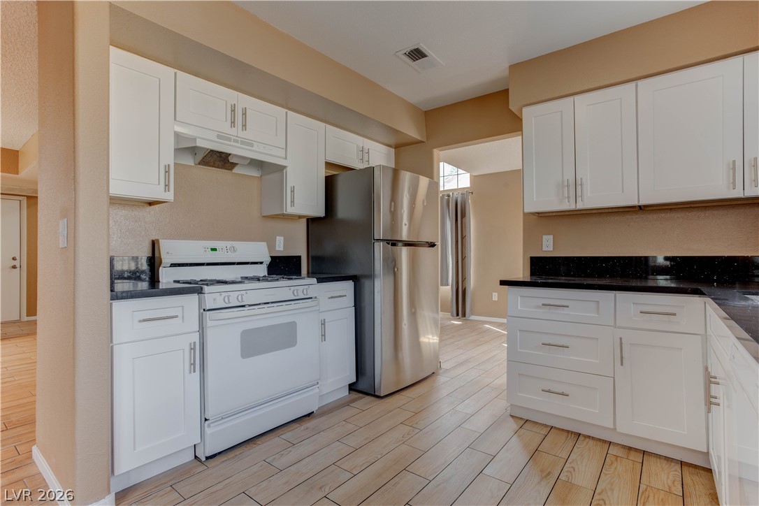 4140 North Compass Rose Way Las Vegas, NV 89108 - Photo 16 of 46