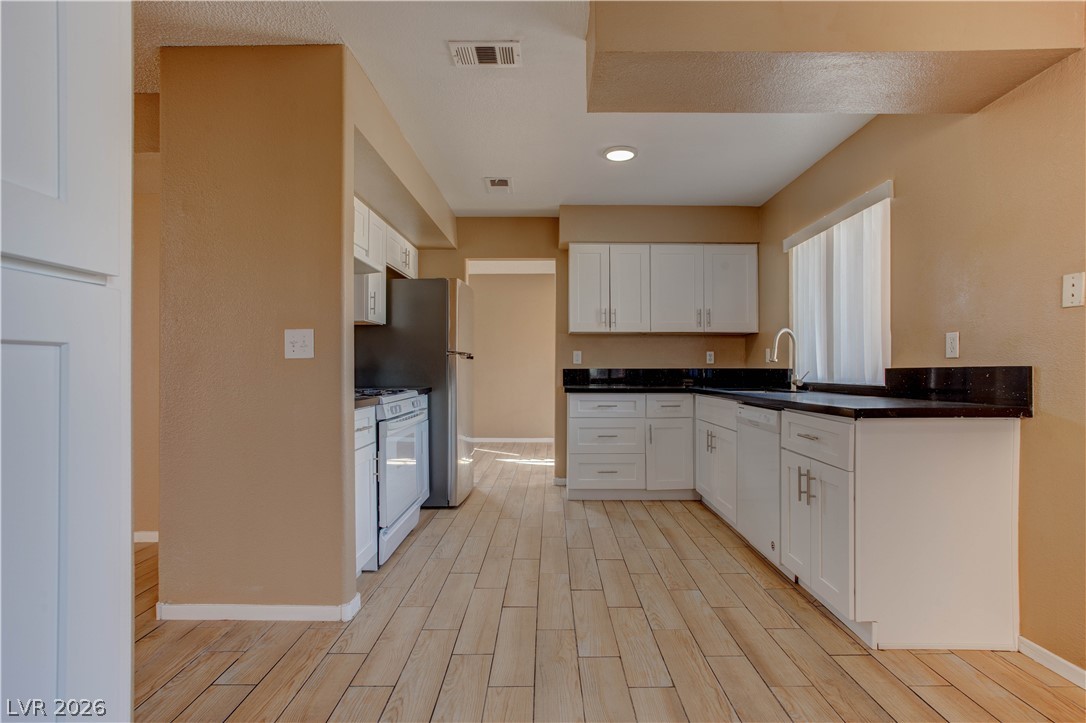 4140 North Compass Rose Way Las Vegas, NV 89108 - Photo 18 of 46