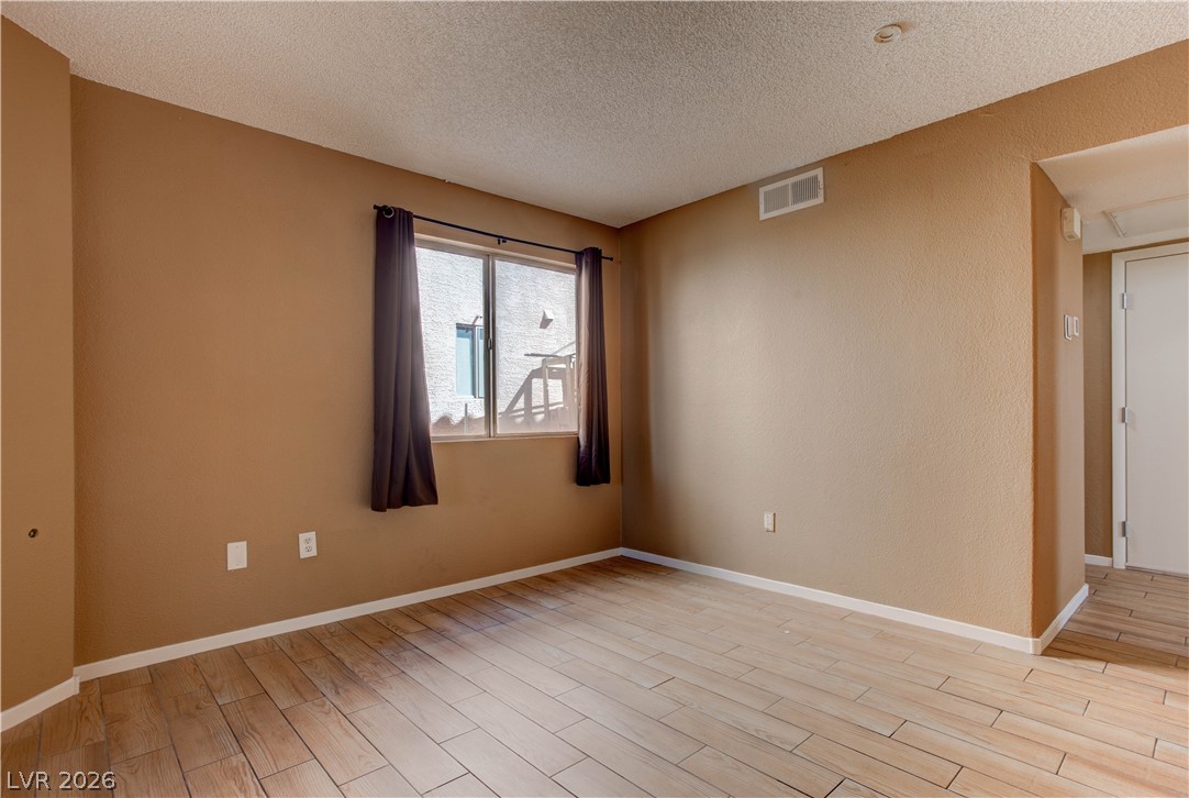 4140 North Compass Rose Way Las Vegas, NV 89108 - Photo 20 of 46