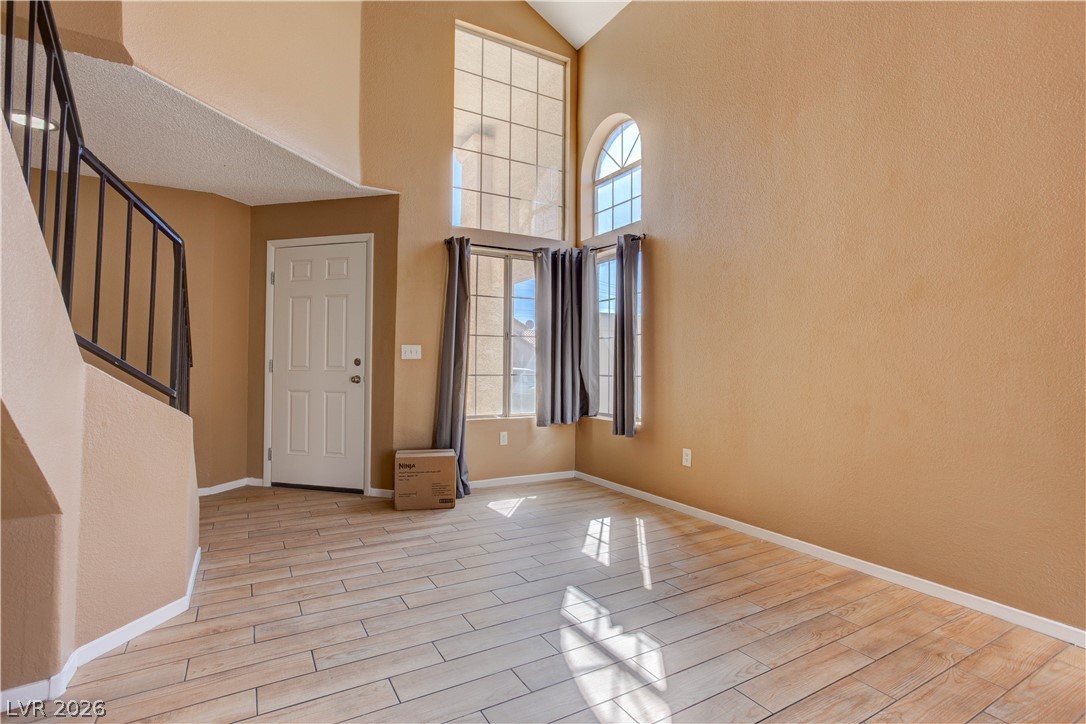 4140 North Compass Rose Way Las Vegas, NV 89108 - Photo 6 of 46