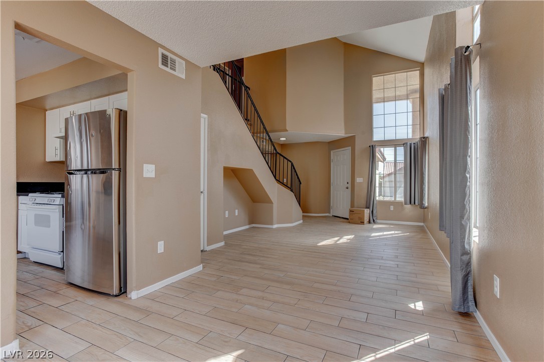 4140 North Compass Rose Way Las Vegas, NV 89108 - Photo 9 of 46