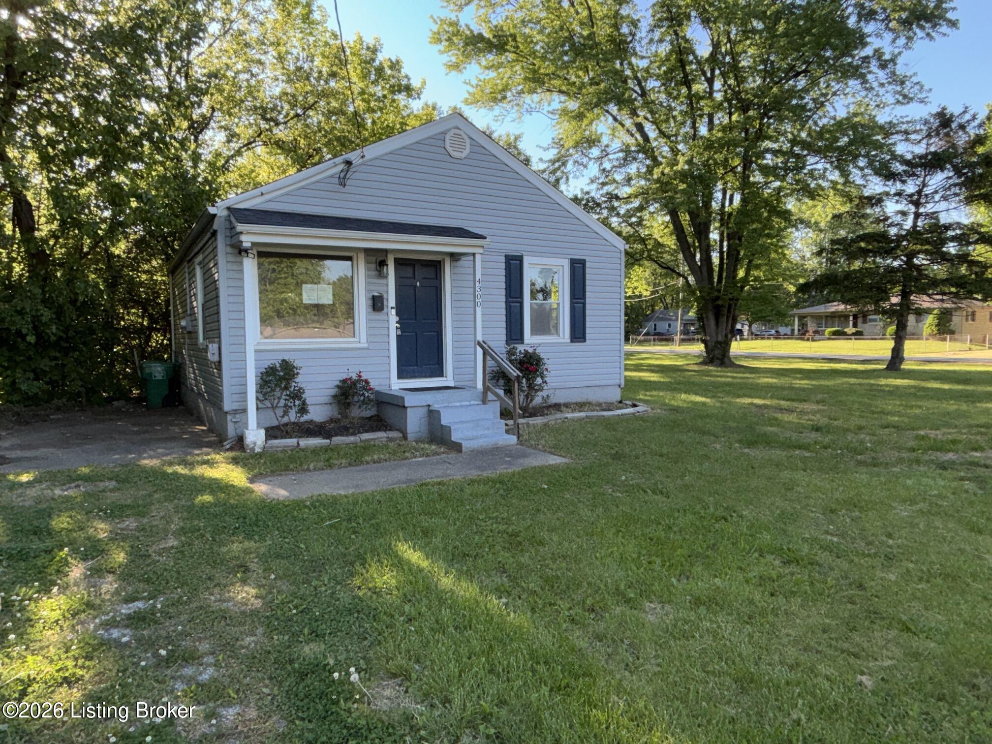 4300 Ronda Avenue Louisville, KY 40216 - Photo 1 of 15 Front