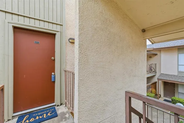 $1,300 | 12818 Midway Road, Unit 2078, Dallas, TX 75244