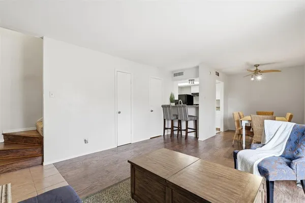 $1,300 | 12818 Midway Road, Unit 2078, Dallas, TX 75244