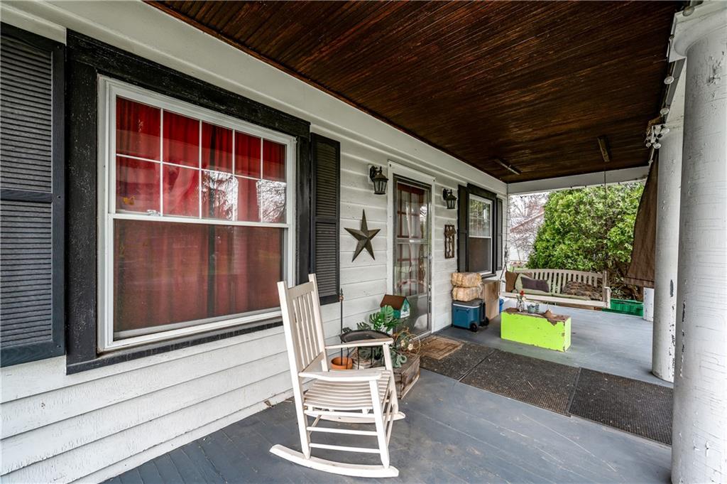 506 Meridian Road Renfrew, PA 16053 - Photo 5 of 10 a porch with seating space