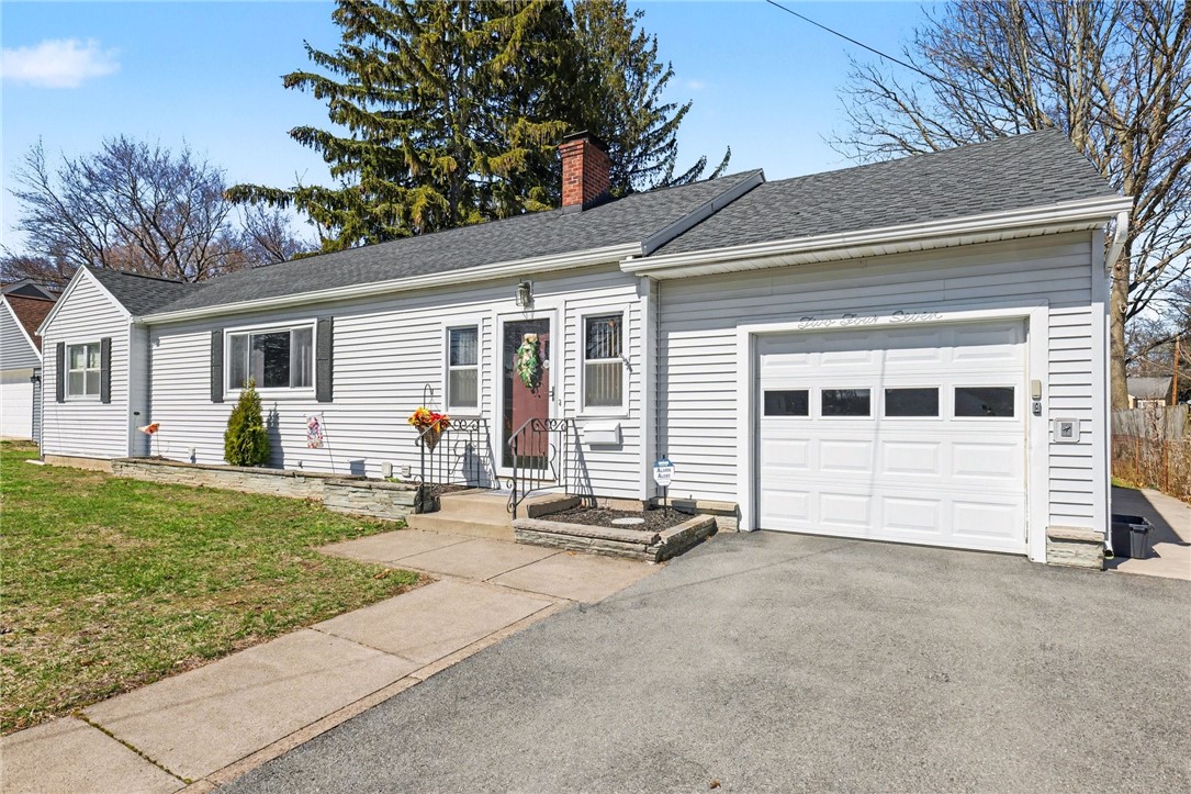 247 West Ivy Street East Rochester, NY 14445 - Photo 3 of 26