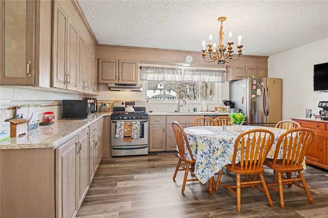 247 West Ivy Street East Rochester, NY 14445 - Photo 8 of 26