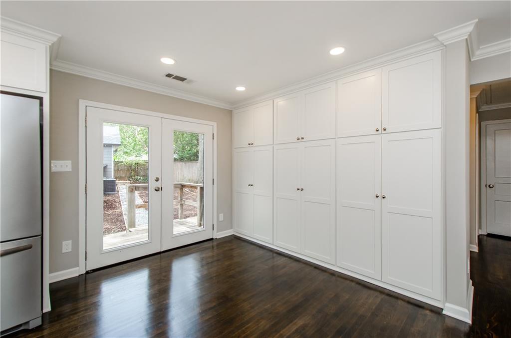 729 Sunnybrook Drive Decatur, GA 30033 - Photo 15 of 49