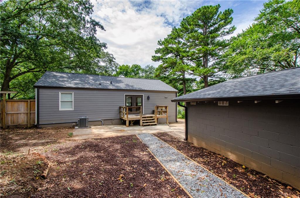 729 Sunnybrook Drive Decatur, GA 30033 - Photo 33 of 49