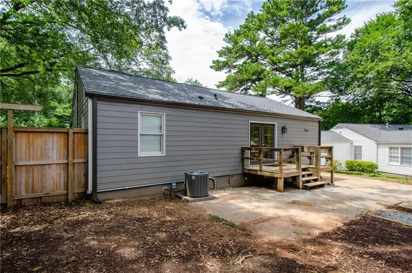 $3,100 | 729 Sunnybrook Drive, Decatur, GA 30033