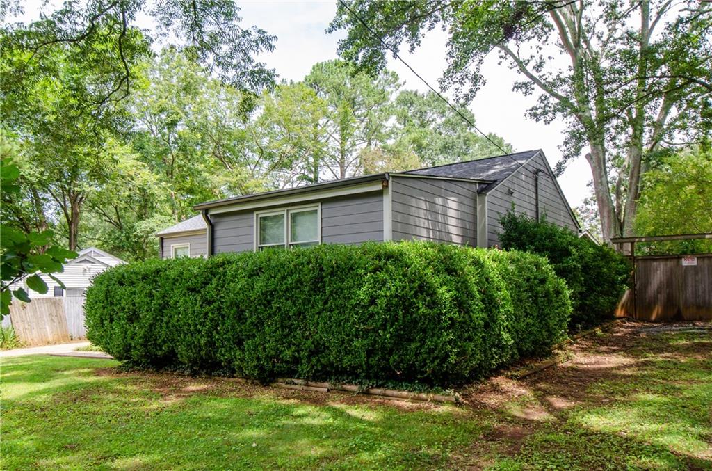 729 Sunnybrook Drive Decatur, GA 30033 - Photo 4 of 49