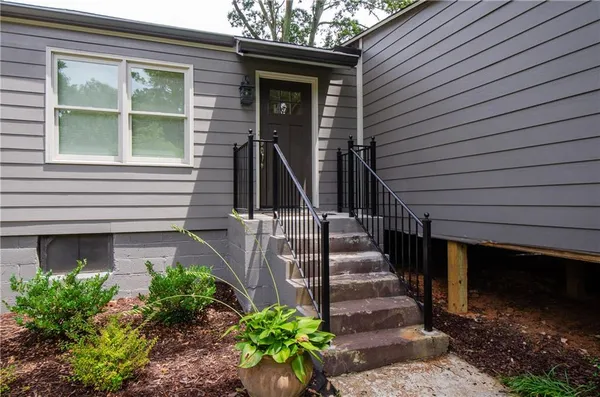 $3,100 | 729 Sunnybrook Drive, Decatur, GA 30033
