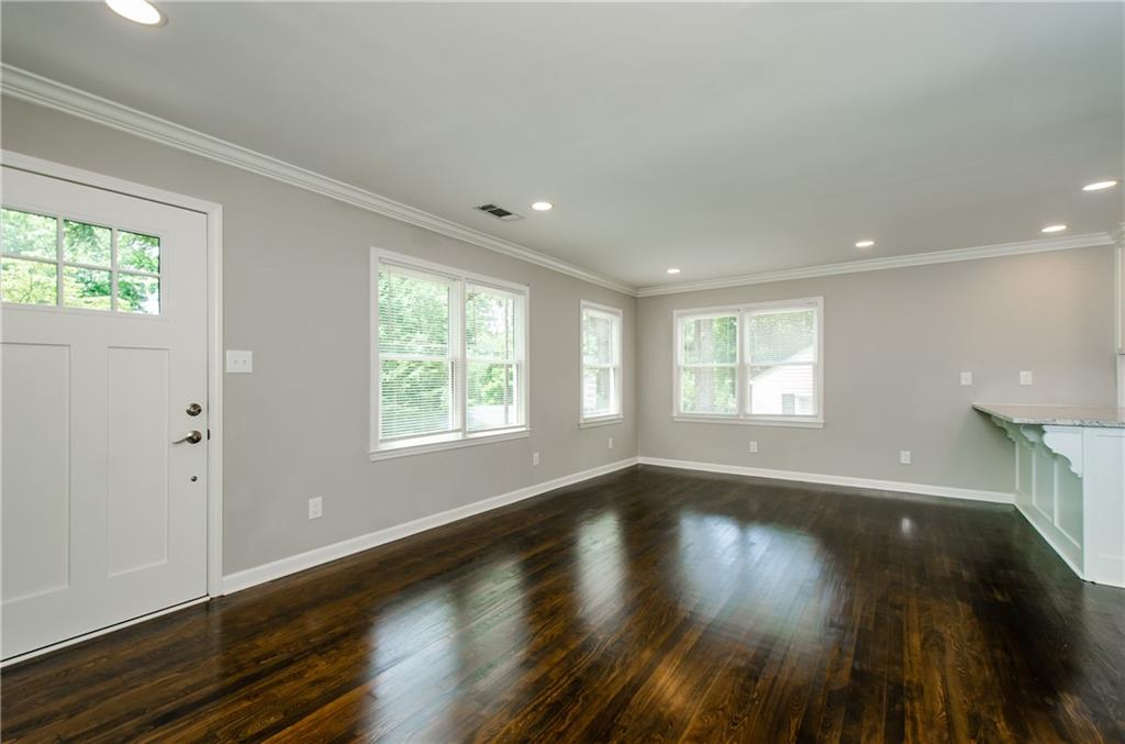 729 Sunnybrook Drive Decatur, GA 30033 - Photo 7 of 49