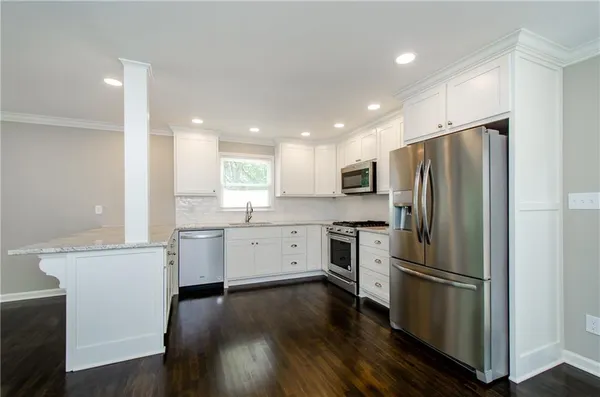 $3,100 | 729 Sunnybrook Drive, Decatur, GA 30033