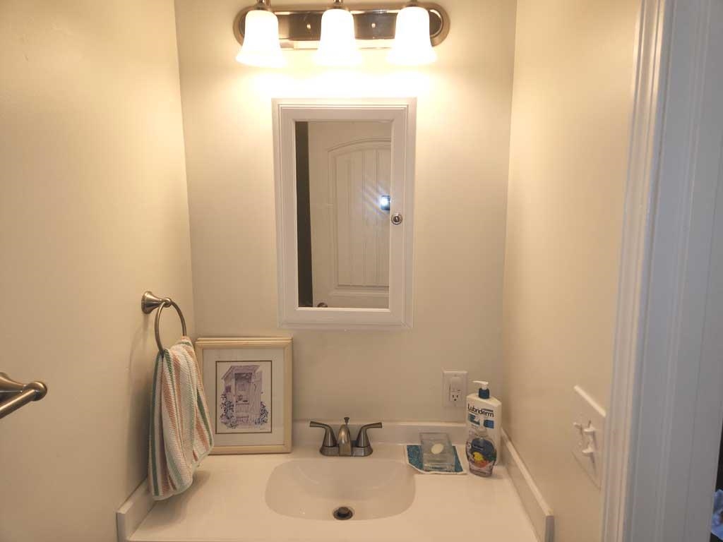 188 River Road Bristol, VT 05443 - Photo 15 of 40