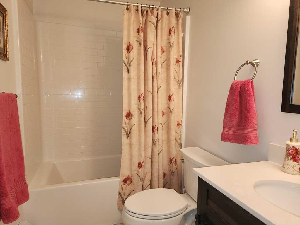 188 River Road Bristol, VT 05443 - Photo 10 of 40