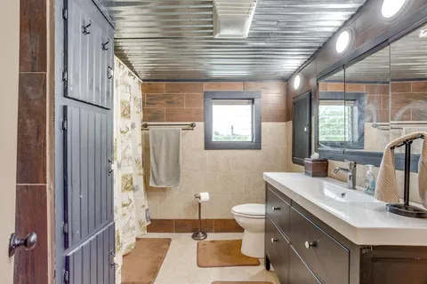 $1,960,000 | 4180 Farm To Market 2210, Perrin, TX 76486