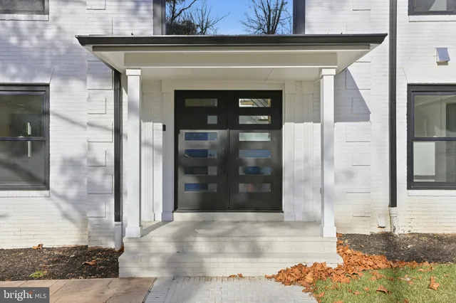 $2,599,000 | 7332 Old Dominion Drive, McLean, VA 22101