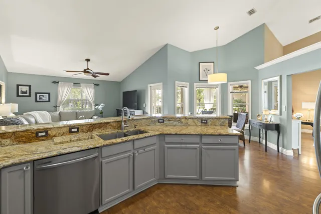 $633,000 | 1183 Lake Breeze Drive, Wellington, FL 33414