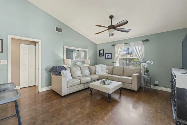 $633,000 | 1183 Lake Breeze Drive, Wellington, FL 33414