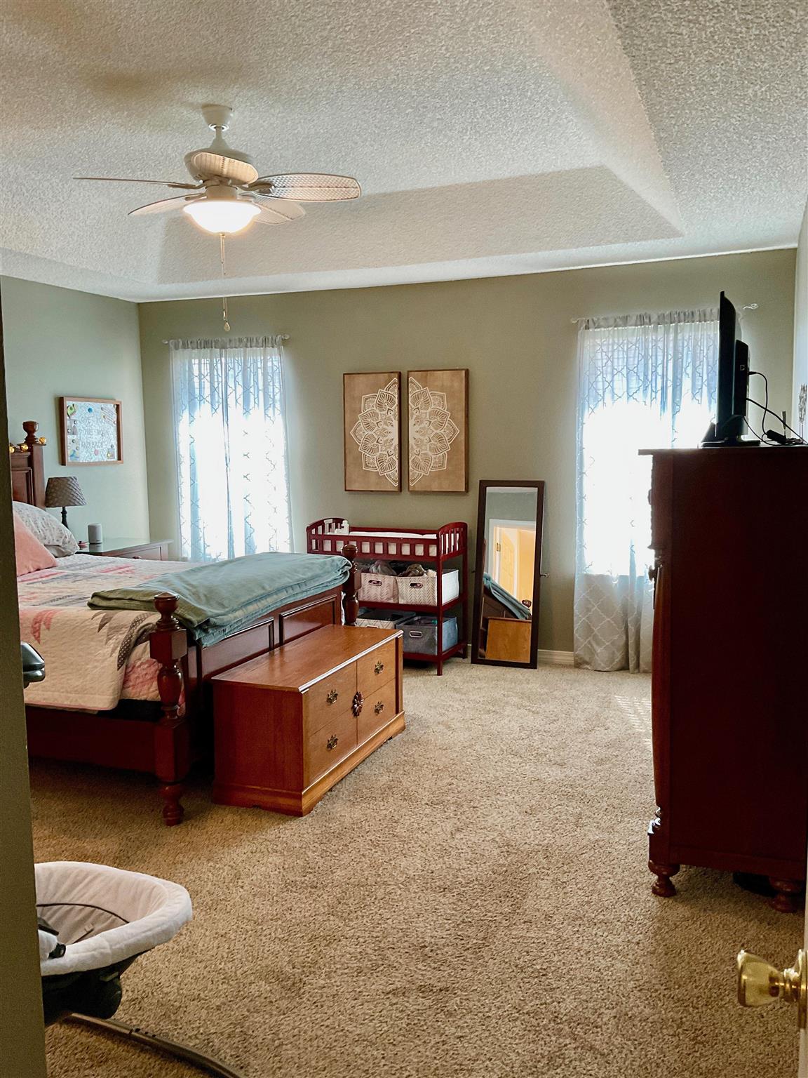 596 Batten Boulevard Pensacola, FL 32507 - Photo 19 of 48 a living room with furniture and a window