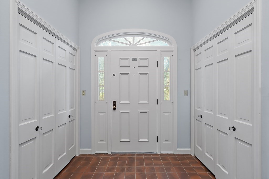 22 Sunset Rock Road Andover, MA 01810 - Photo 3 of 38