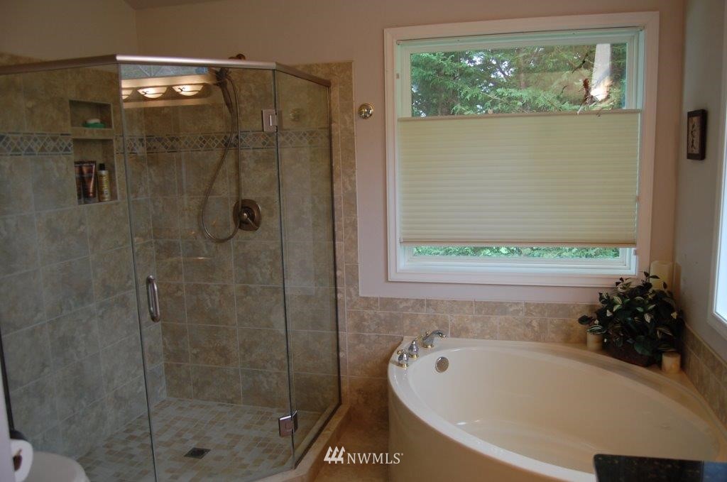 7448 Young Road Northwest Olympia, WA 98502 - Photo 22 of 25 Gallery Image 22