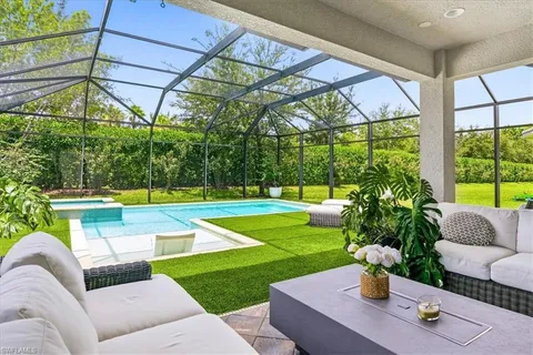 $1,295,000 | 4432 Aurora Street, Naples, FL 34119