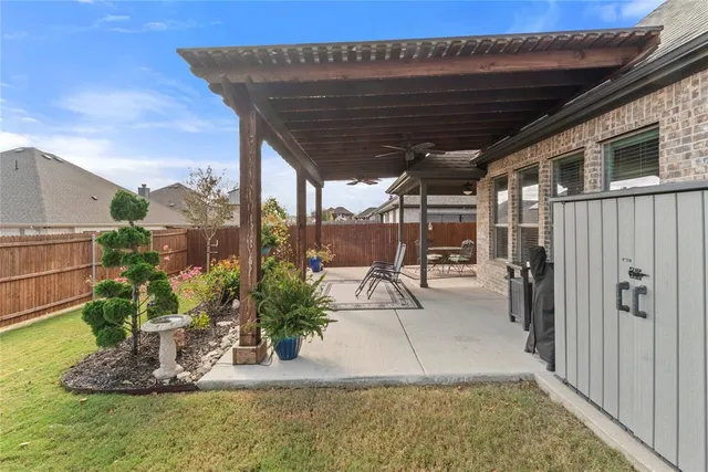 a view of a porch with a patio