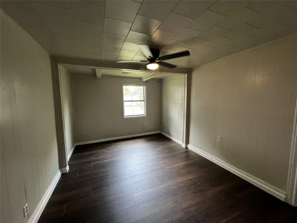 $1,800 | 1805 East North Street, Victoria, TX 77901