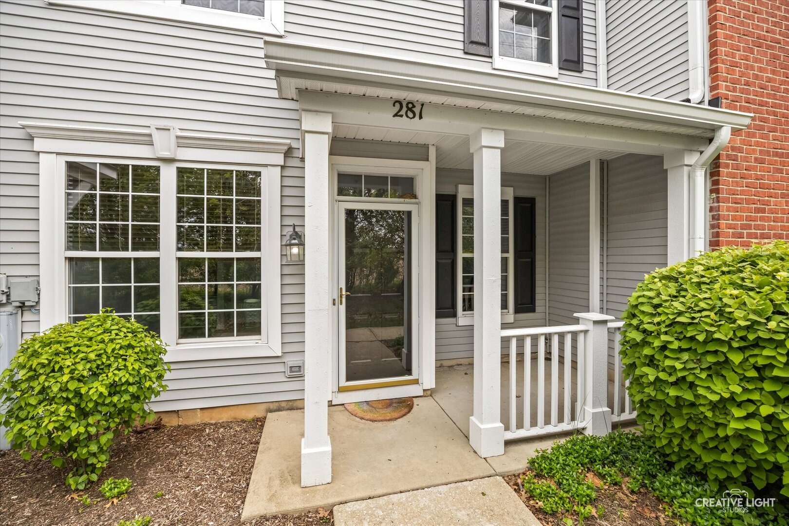 281 Springbrook Trail South Oswego, IL 60543 - Photo 2 of 25