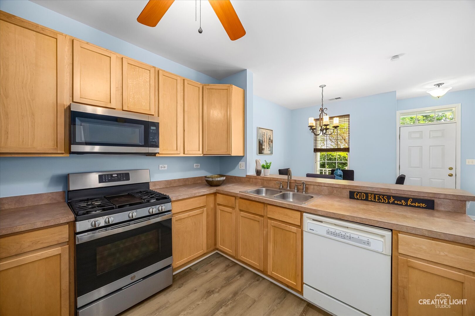 281 Springbrook Trail South Oswego, IL 60543 - Photo 7 of 25